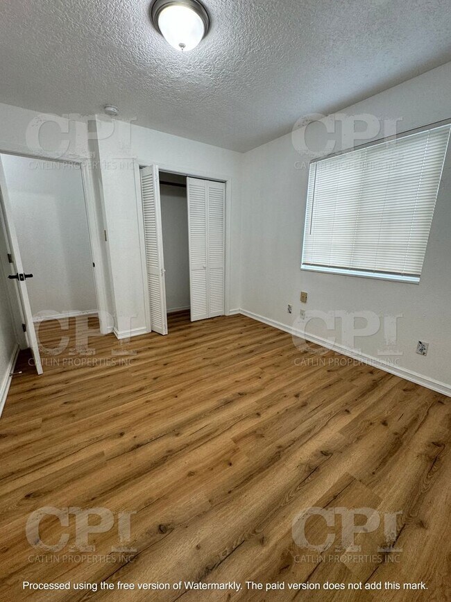 Building Photo - 303 Nevada Dr