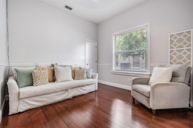 Building Photo - 28335 Glade Fern Ct