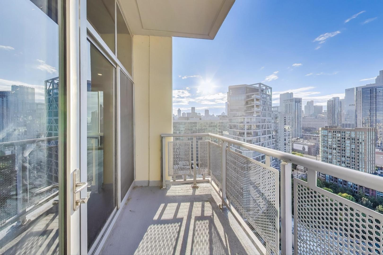 Building Photo - 700 N Larrabee St