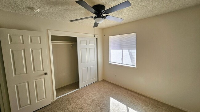 Building Photo - Beautifully Updated 3 Bedroom, 2 Bathroom Home in a Quiet Cul-de-Sac!