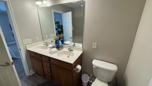 Building Photo - 117 Growden Ln