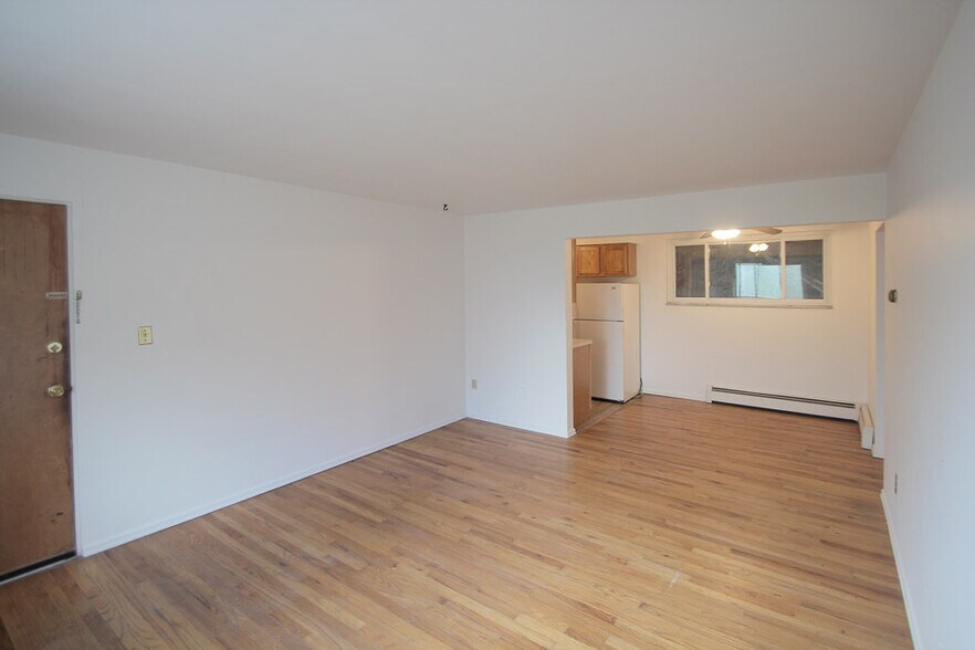 Building Photo - 600 Allenby Ave