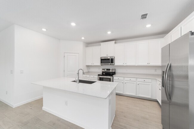 Building Photo - 7341 SW 76th Ter