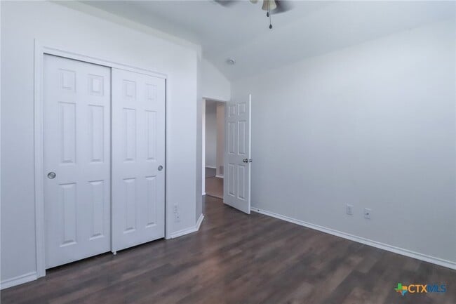 Building Photo - 7819 Bridgepointe Dr