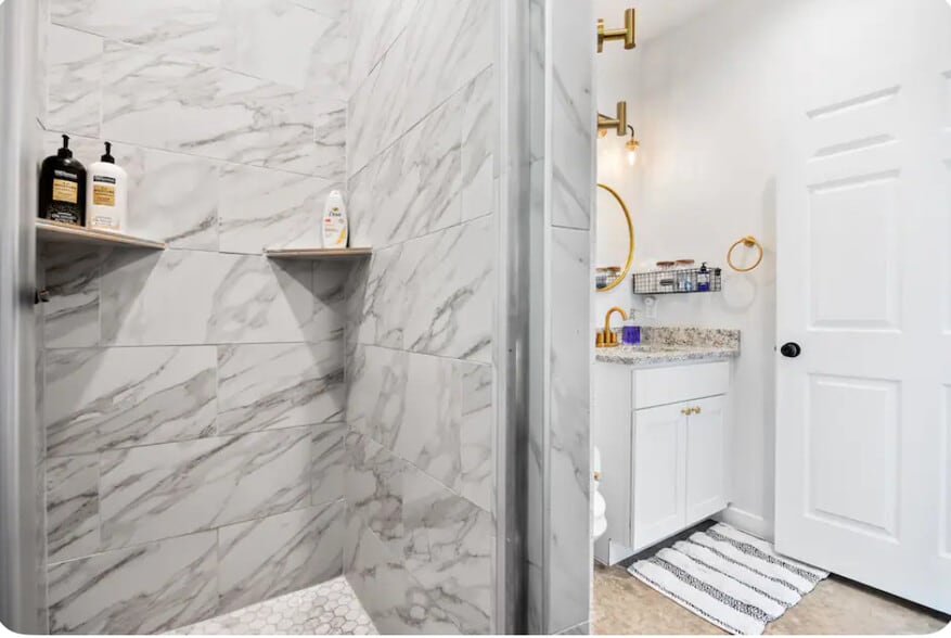 Building Photo - 1004 13th St