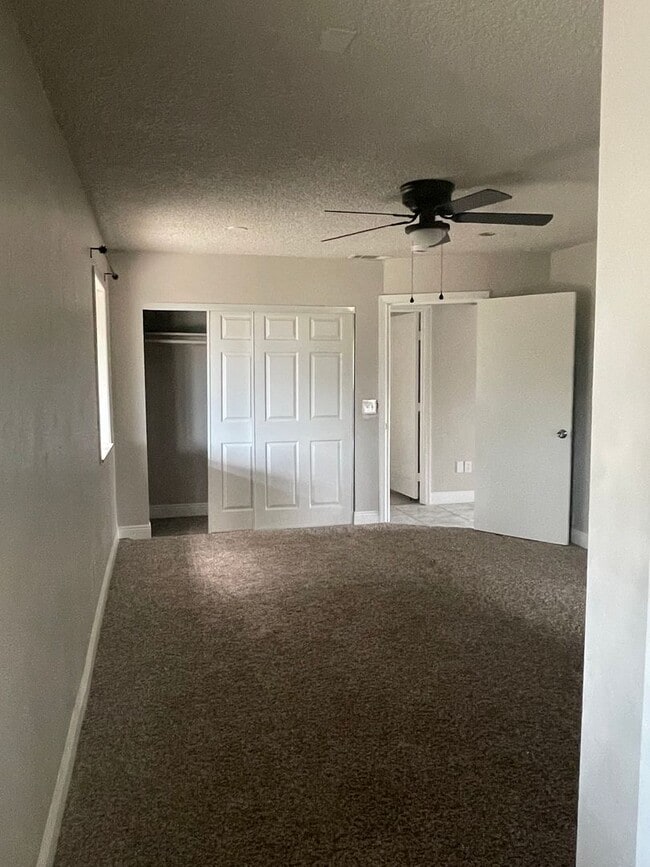 Building Photo - 265 Hudson Dr