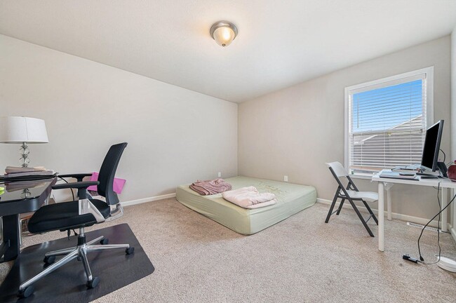 Building Photo - 7280 Hopkinton Dr