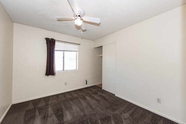 Building Photo - 4598 W 18th Ln