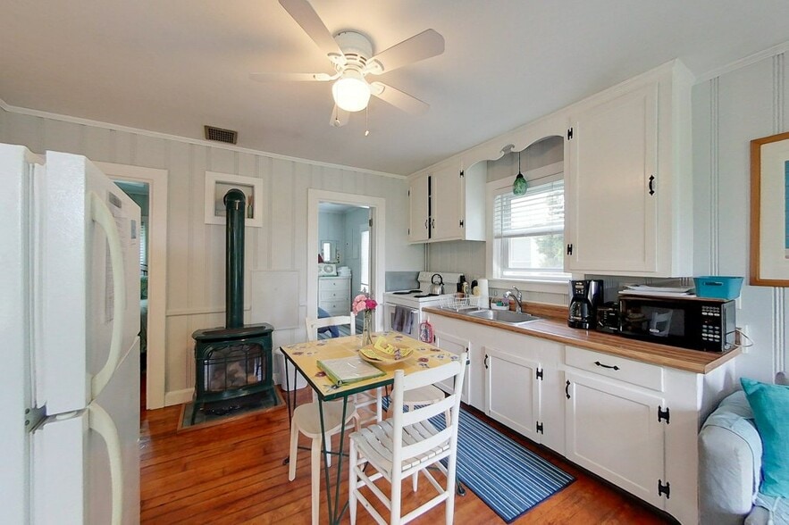 Building Photo - 29 Warren Ave