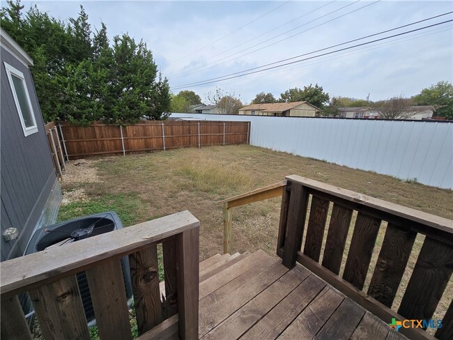 Building Photo - 2995 Barr Ln