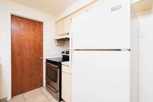 Building Photo - 3 Bedroom Home in Port Orange