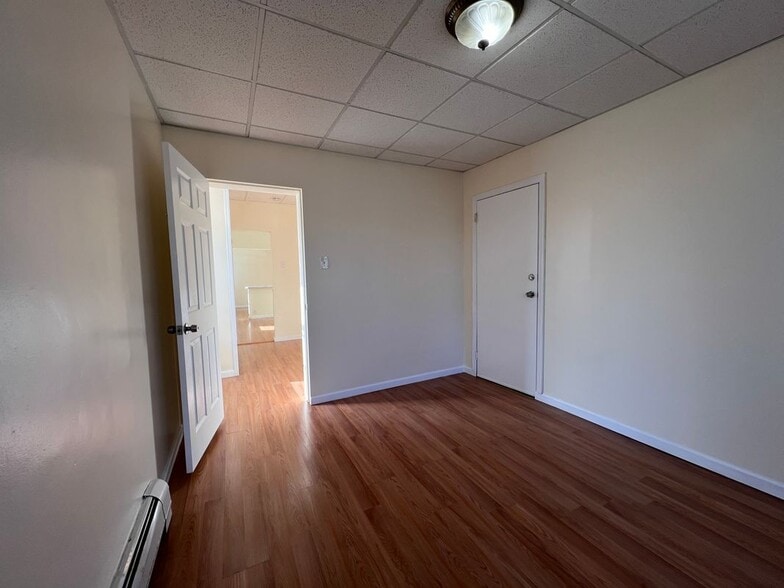 Building Photo - 1101 43rd St