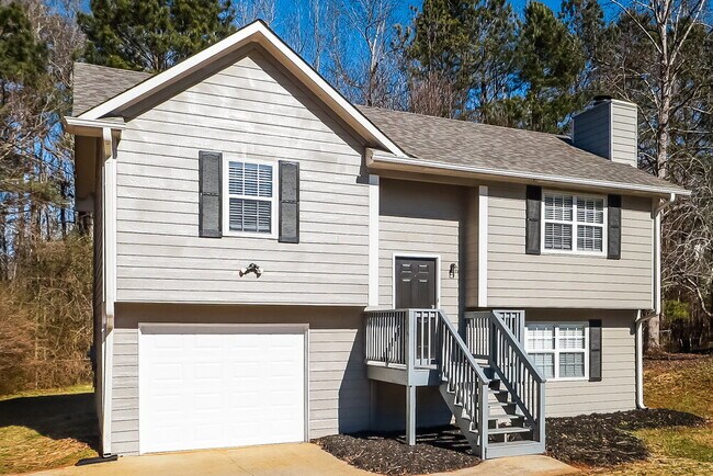 Building Photo - 240 Rosewood Dr