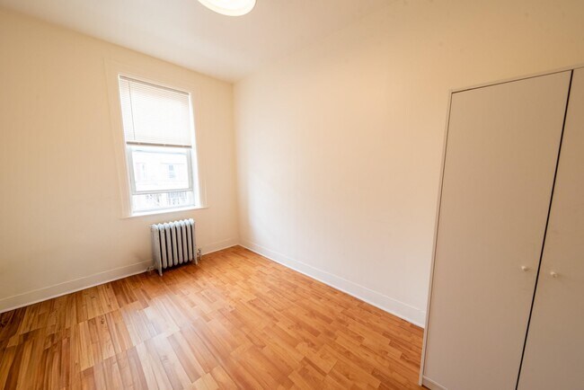 Building Photo - 37 64th St