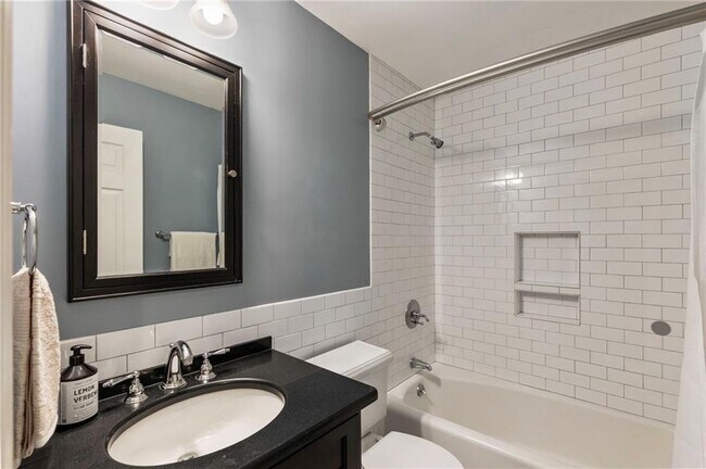 Building Photo - 4243 McClatchey Cir NE