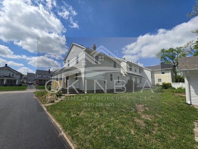 Building Photo - 1738 Radcliffe Rd
