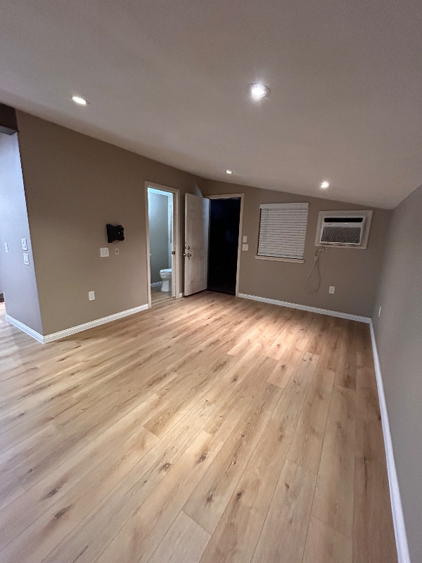 Building Photo - 1388 Hartsdale Dr