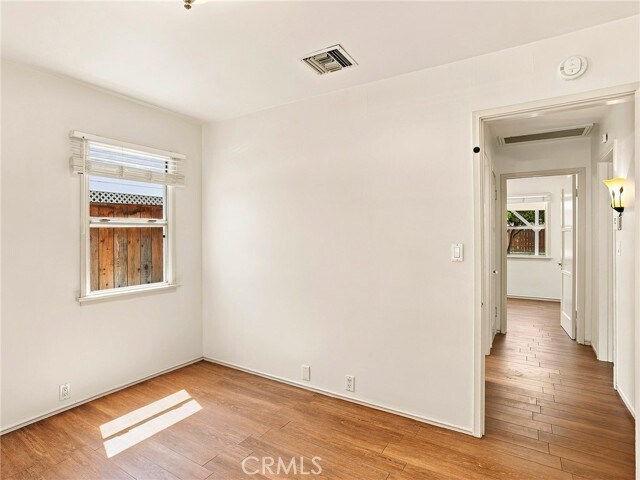 Building Photo - 431 N Fairview St