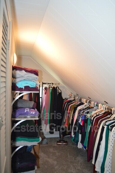 Building Photo - 931 E Raymond St