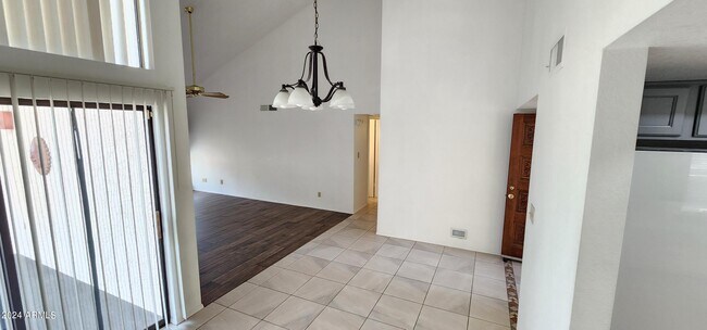 Building Photo - 2602 N 61st St