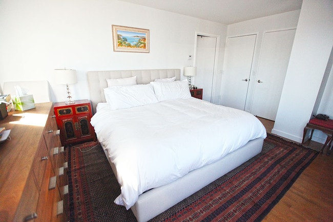 Building Photo - 30 West 60th Street