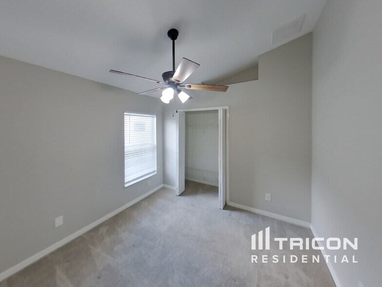 Building Photo - 3455 Clover Blossom Cir