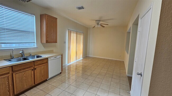 Building Photo - 7918 Barnes Ridge Ln