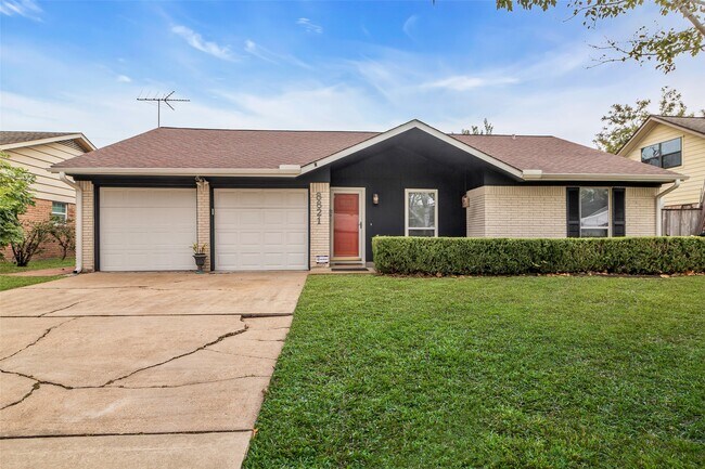 Primary Photo - 8821 Dunlap St