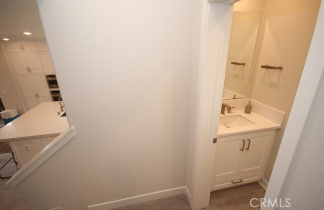 Building Photo - 414 Chorus