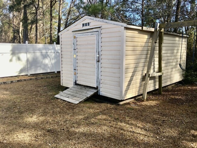 Building Photo - Coming Soon! 4 Bedroom 2 Bathroom Home