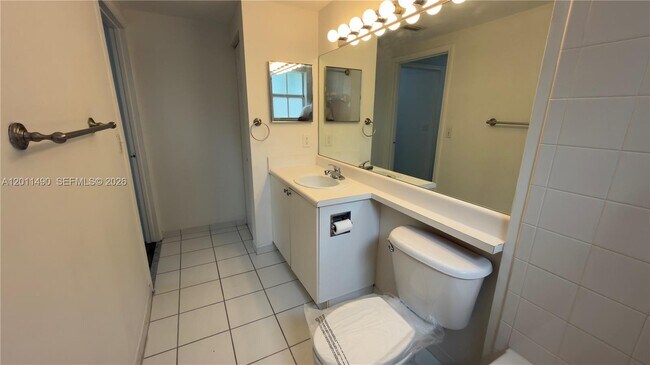 Building Photo - 2440 E Preserve Way