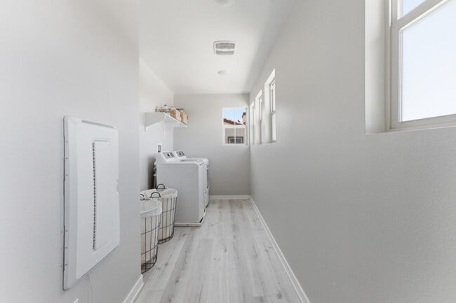 Building Photo - 31110 Bay Horse Way