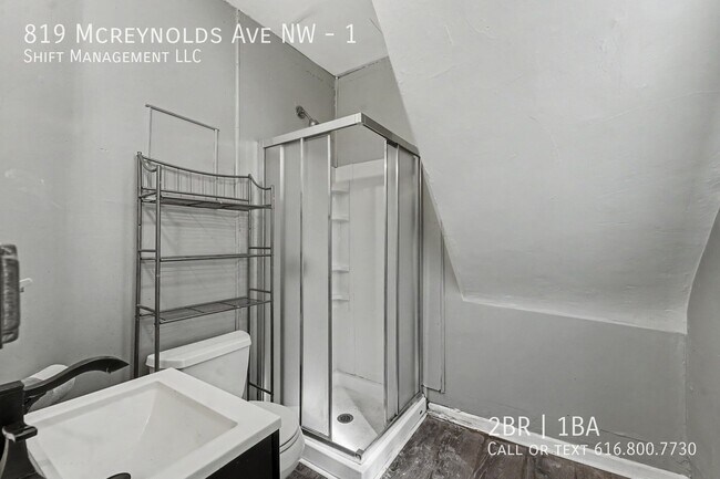 Building Photo - 819 Mc Reynolds Ave NW