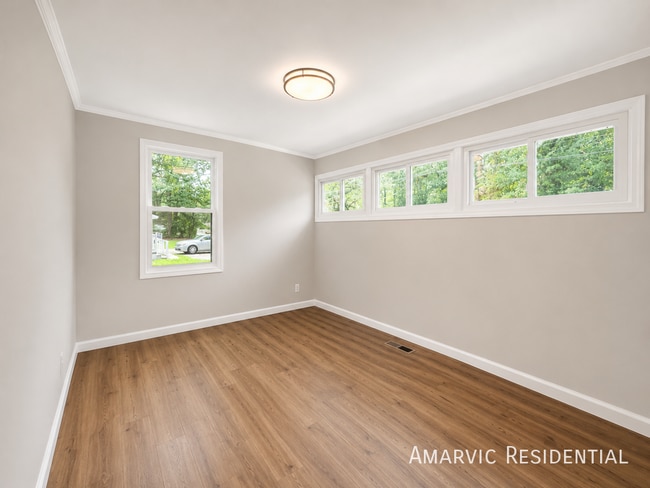 Building Photo - 807 Candlewood Dr