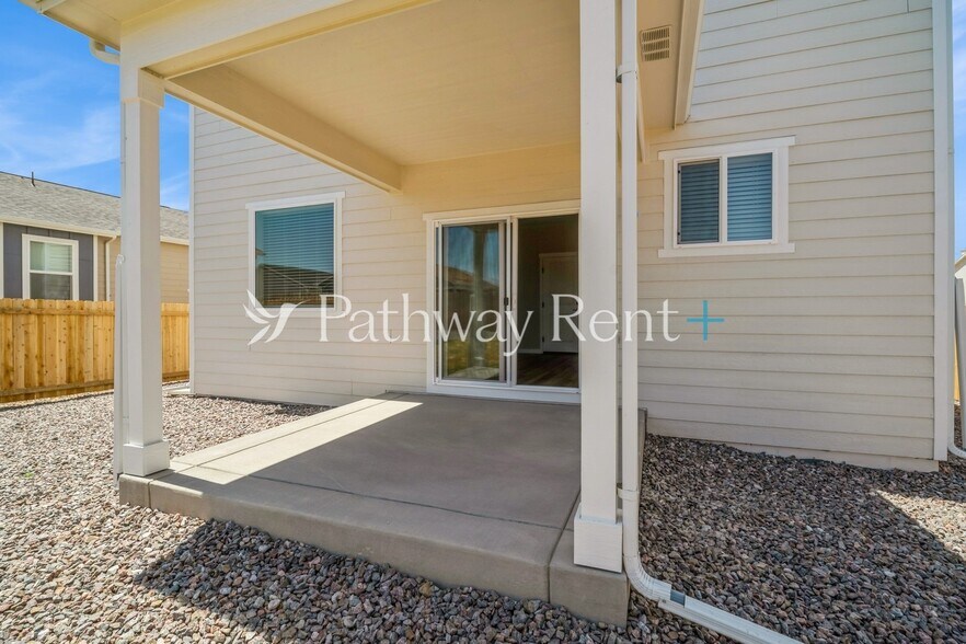 Building Photo - 9464 Yampa St