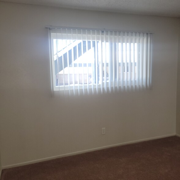 Building Photo - 15531 Barranca Way
