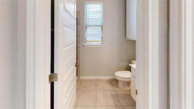Building Photo - 2108 Pecan Island Dr