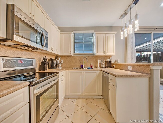 Building Photo - 8111 W 36th Ave