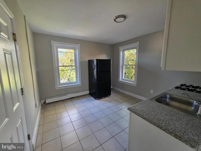 Building Photo - 549 Brunswick Ave