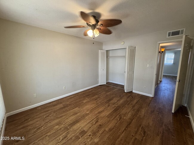 Building Photo - 818 E Todd Dr