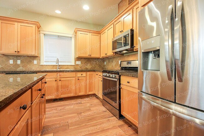 Building Photo - 17481 SW Winona Ln