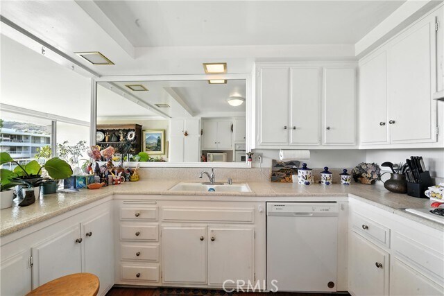 Building Photo - 32735 Seagate Dr