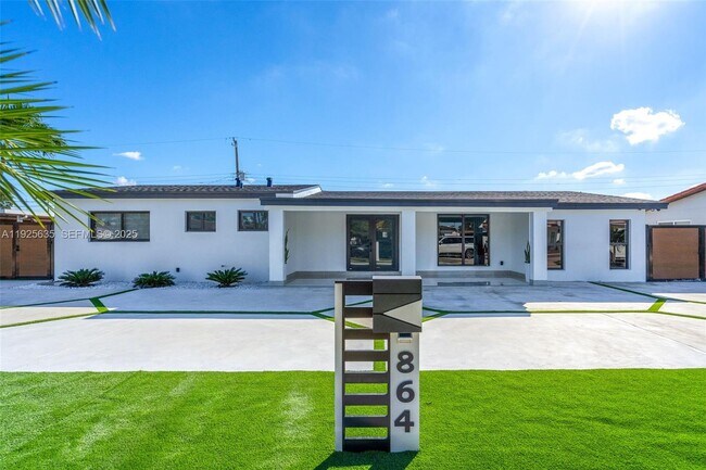 Primary Photo - 864 W 69th Pl