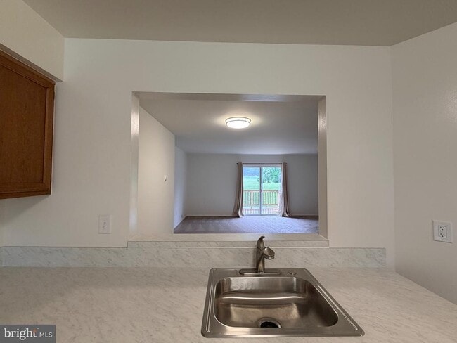 Building Photo - 6124 Majors Ln