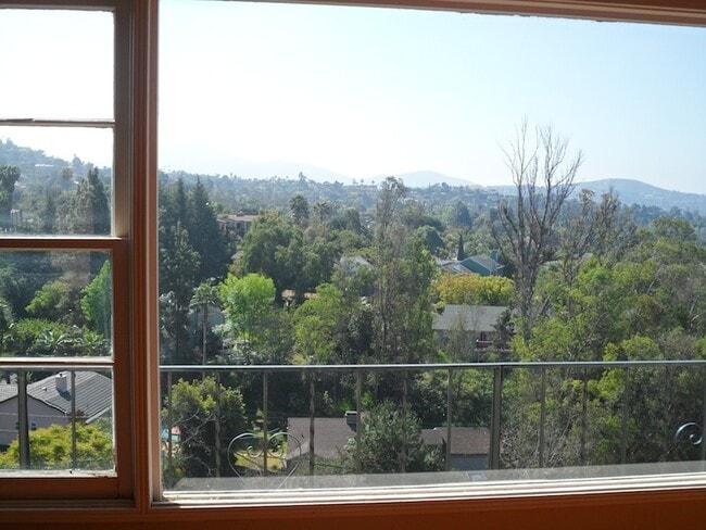 Building Photo - Mt Helix - Beautiful 3 bedroom 1.5 bathroom