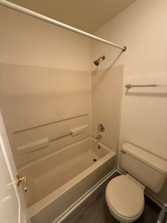 Building Photo - 2BR/2BA Condo in Montgomery Run – Ellicott City, MD