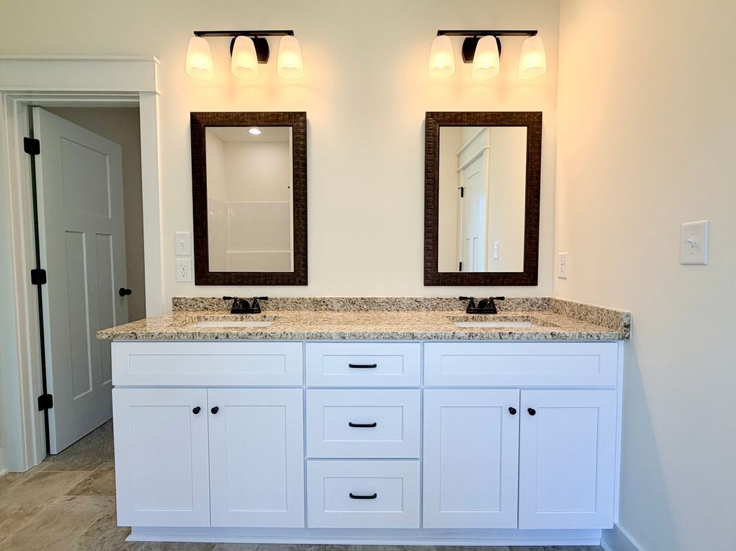 Building Photo - 609 Bristleleaf Path