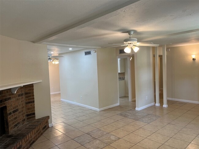 Building Photo - 6906 Gettysburg Dr