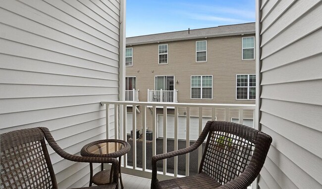 Building Photo - 3005 Meridian Cmns