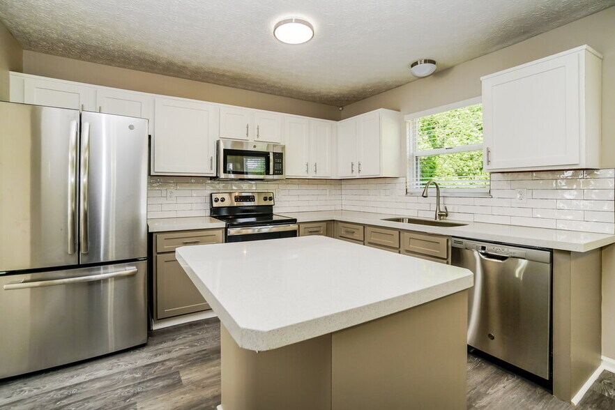 Building Photo - 5364 Whirlwind Cove Dr